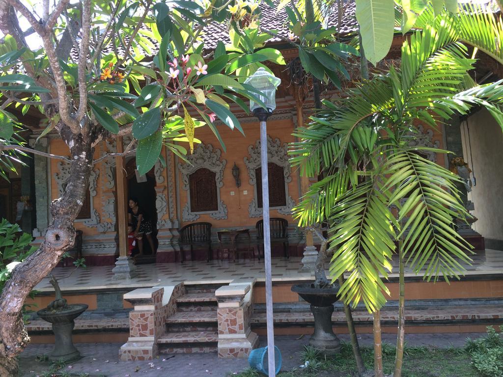 Ray Homestay Batununggul エクステリア 写真