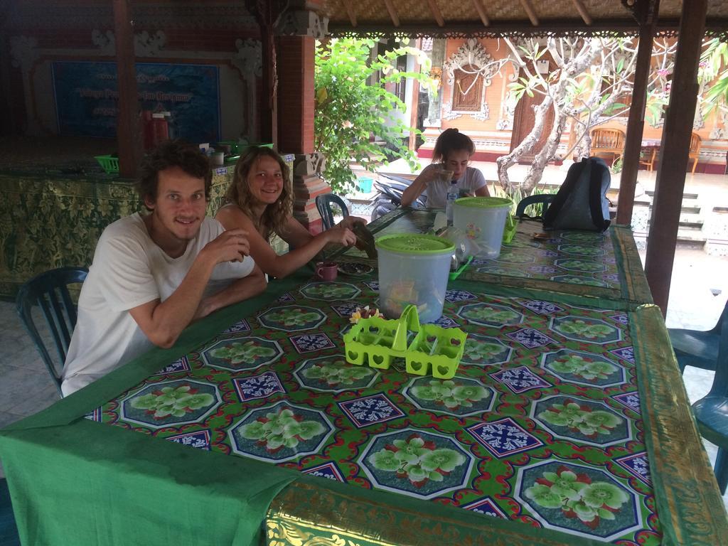 Ray Homestay Batununggul エクステリア 写真