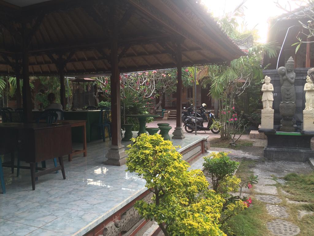 Ray Homestay Batununggul エクステリア 写真