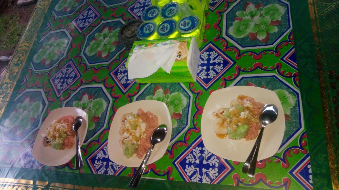 Ray Homestay Batununggul エクステリア 写真