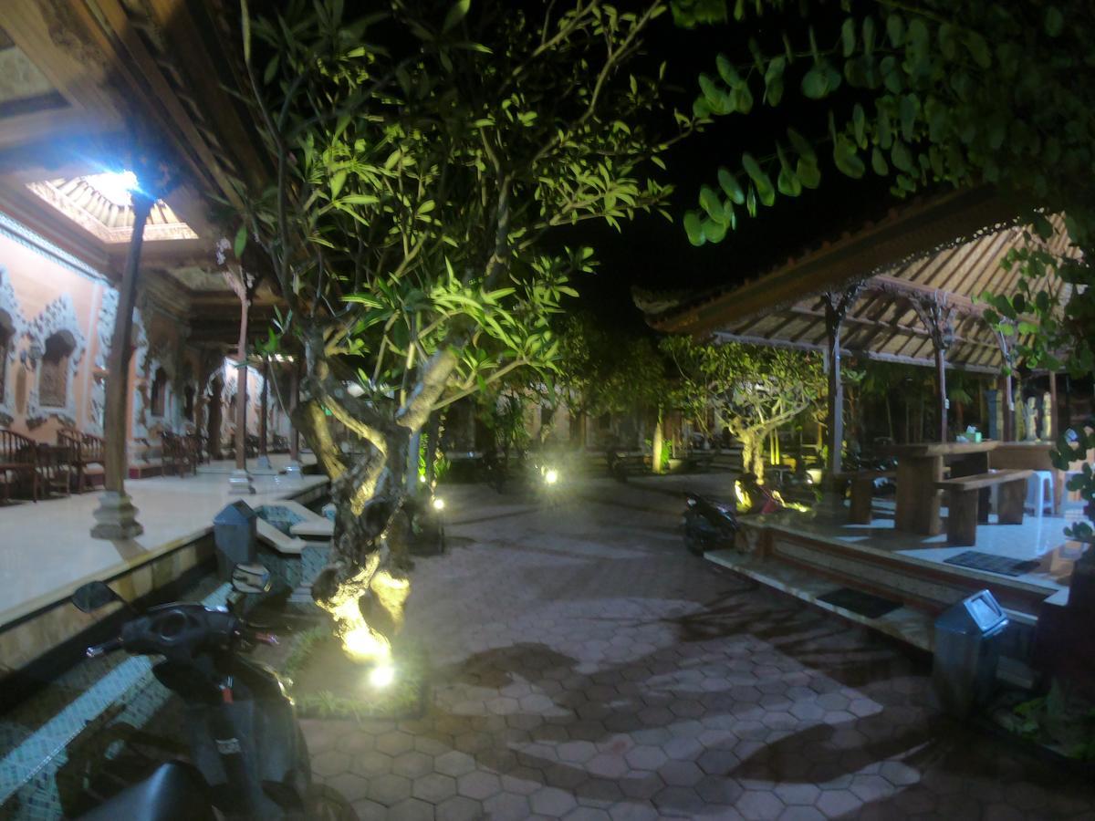 Ray Homestay Batununggul エクステリア 写真