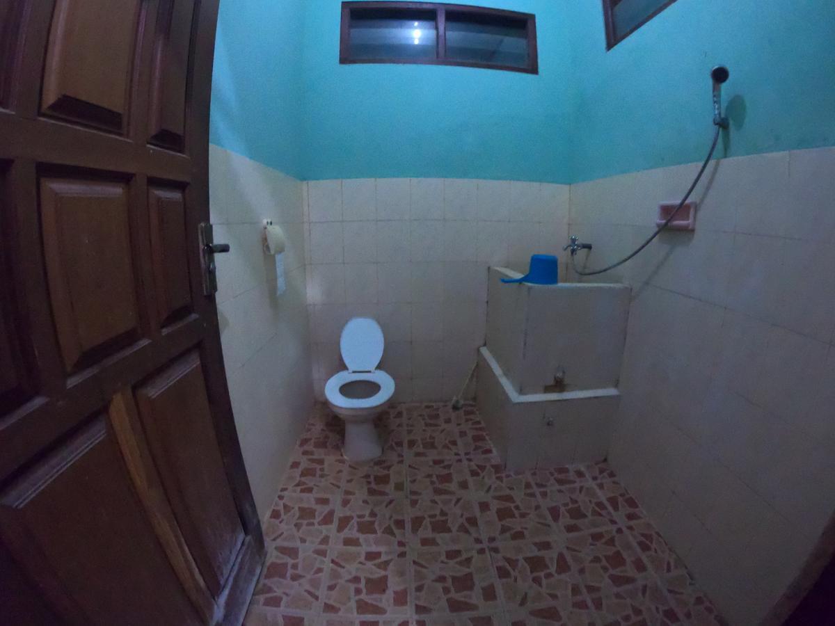 Ray Homestay Batununggul エクステリア 写真