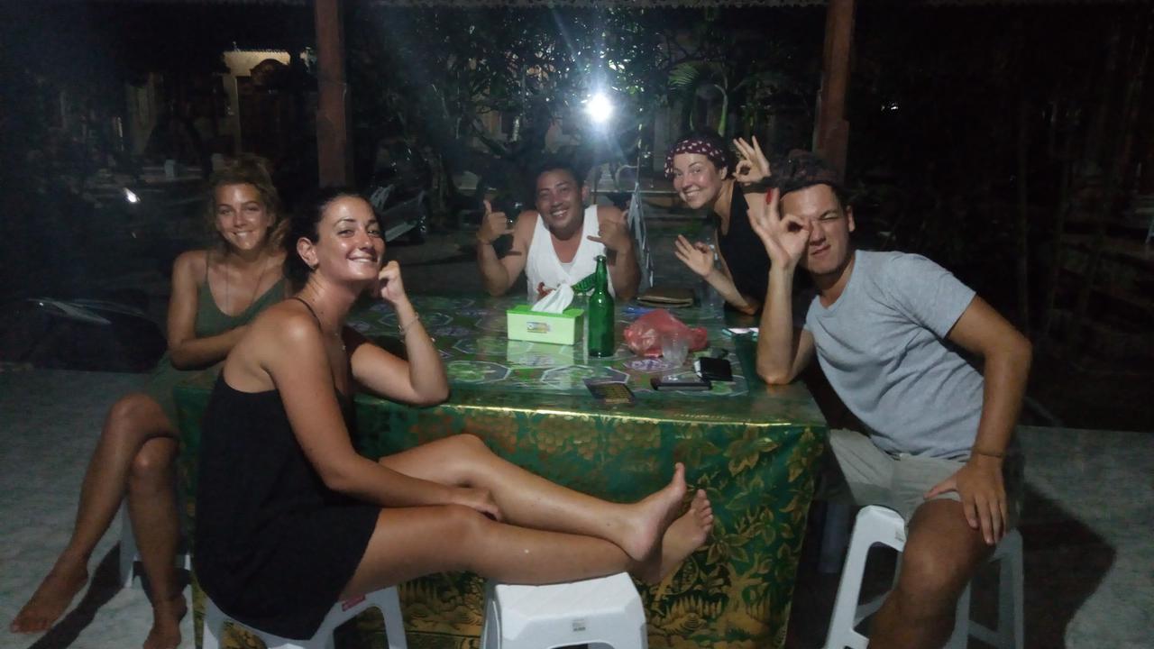 Ray Homestay Batununggul エクステリア 写真