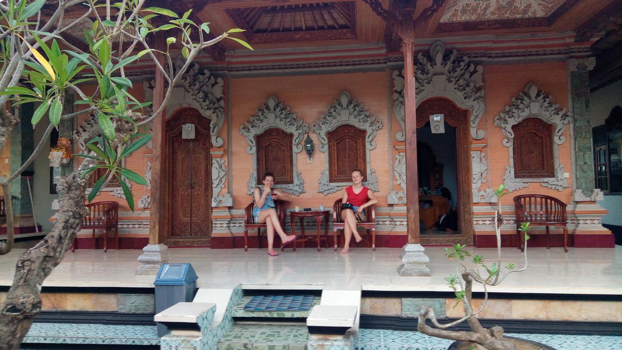 Ray Homestay Batununggul エクステリア 写真